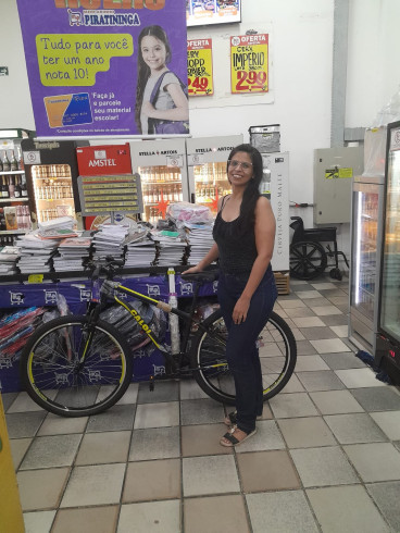 Suelen Ap. da Cruz - Ganhadora da Bicicleta - Loja Caraguatatuba