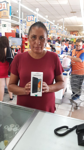 Ana Paula de O. Machado - Ganhadora do Smartphone - Loja Paraibuna