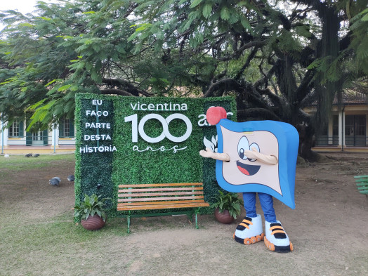 Mascote Pirinha comemora os 100 anos do Parque Vicentina Aranha/SJC