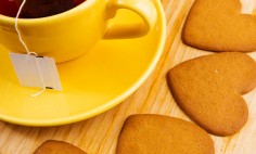 Biscoitinhos de Leite Condensado com Chá Leão Fuze