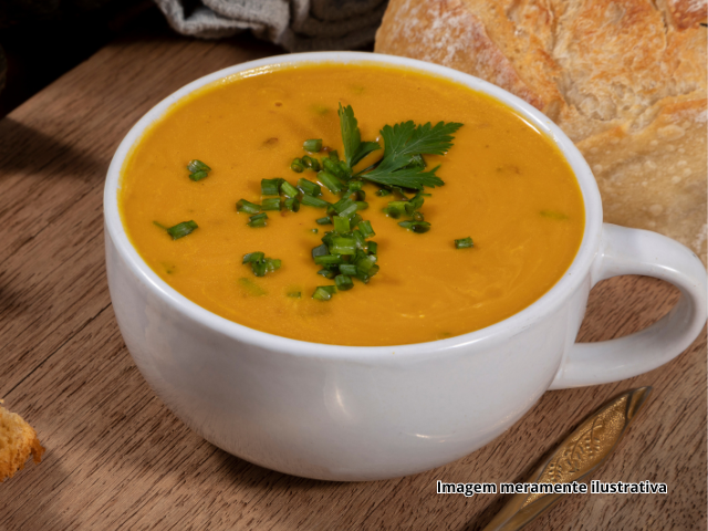 Receitas de caldo para dias mais aconchegantes!