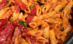 Macarr�o com Calabresa e Tomate Seco