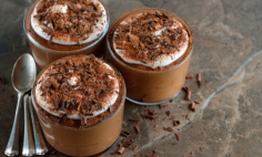 Mousse de Chocolate com Cacha�a 51