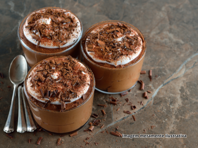 Mousse de Chocolate com Cacha�a 51