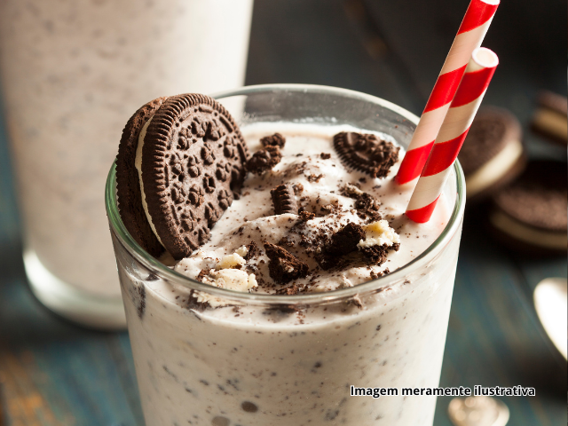 Milk Shake com Sorvete Saint Luiger e Biscoito! 