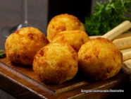 Bolinho de Frango com Batata Doce Fit!