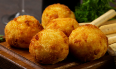 Bolinho de Frango com Batata Doce Fit!