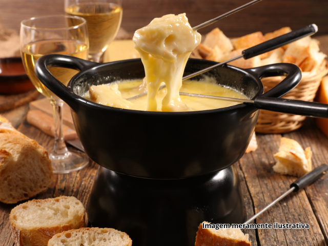 Fondue Universit�rio de Queijo