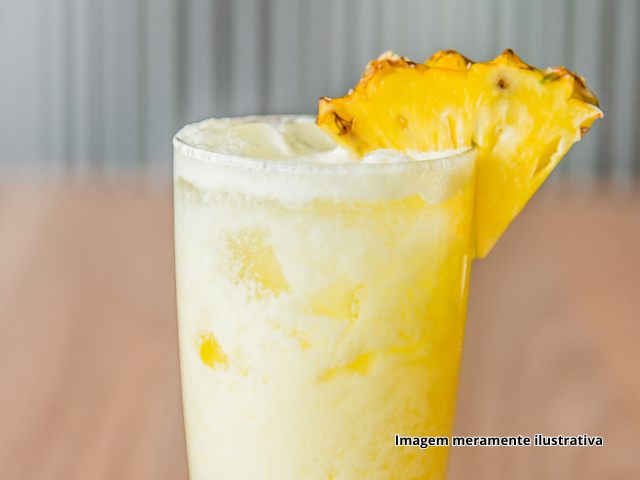 Gelado de abacaxi