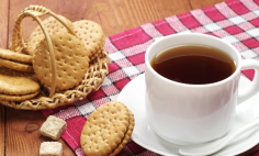 Biscoitinhos de Leite Condensado com Ch� Le�o Fuze