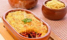Escondidinho de Carne Seca Itamb�