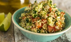 Salada Fit de Quinoa e Salsa