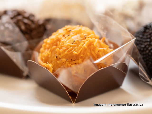 Brigadeiro de Milho Itamb�