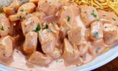 Estrogonofe de Frango Especial!